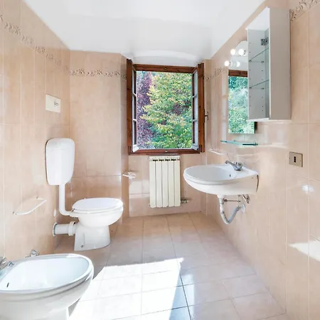 6 Bedroom Amazing In Dicomano
