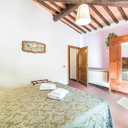 6 Bedroom Amazing In Holiday home Dicomano