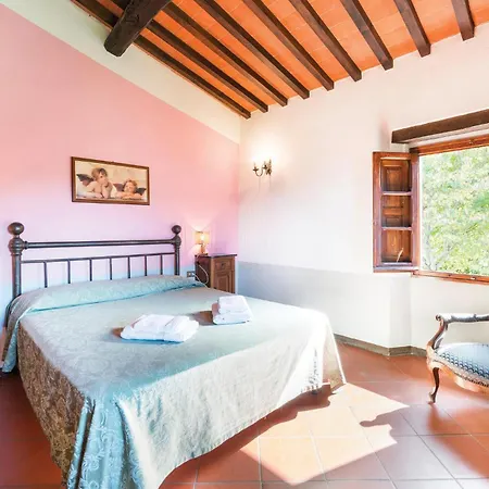 Vakantiehuis 6 Bedroom Amazing In Dicomano